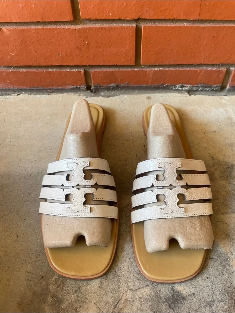 TORY BURCH Women's INES Cream Leather Slide Sandals Size 12 - Picture 1 of 9